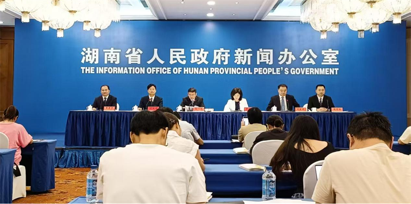 发布会现场。梁格摄